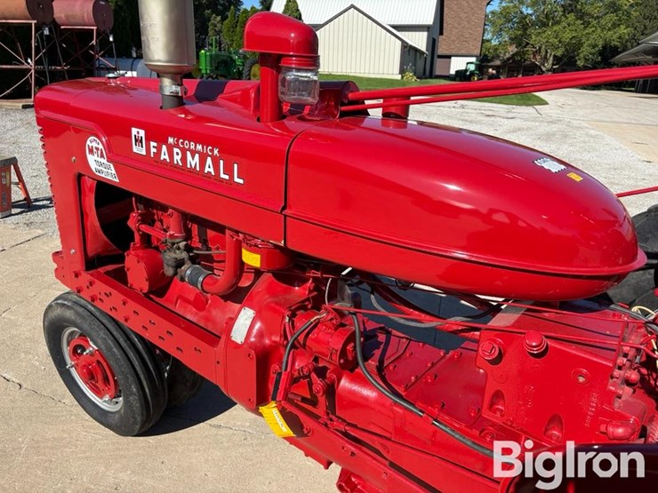 1954-ih-farmall-super-m-ta-2wd-tractor-image-9