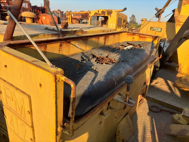 pmco-speedmatic-pm412-road-grader-image-44