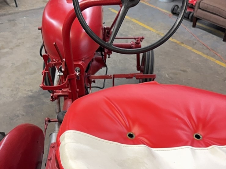 mccormick-farmall-cub-image-18