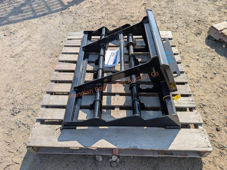 ir-mini-skid-steer-land-leveler-image-1