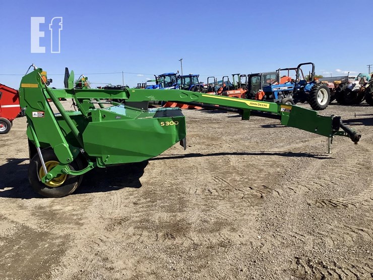 2023-john-deere-s300-image-5