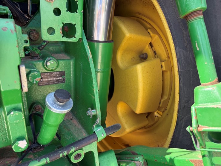 john-deere-8530-image-10