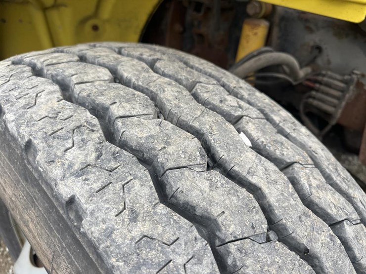 2004-caterpillar-3126-image-79