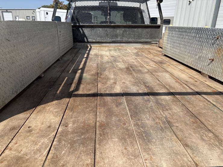 2016-dodge-ram-5500-image-19