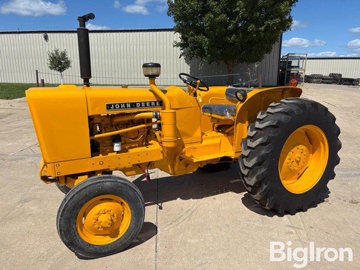 2010-john-deere-2010-image-1