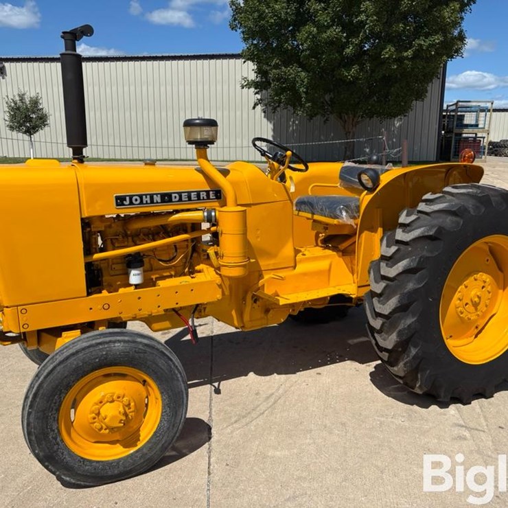 2010 JOHN DEERE 2010