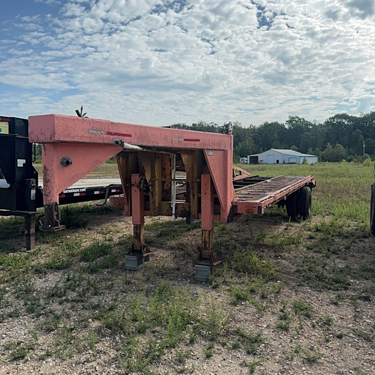 Gooseneck Low Boy Trailer