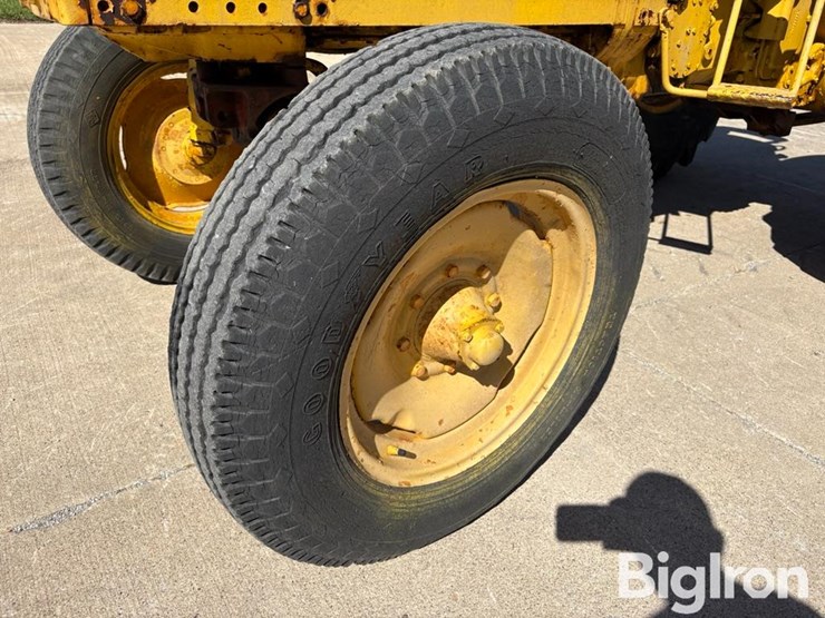 1964-international-2806-image-9