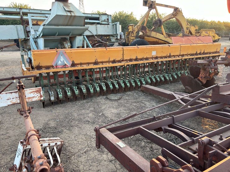 brillion-grain-drill-image-7