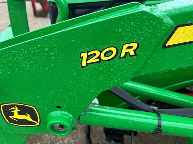 john-deere-1025r-image-10