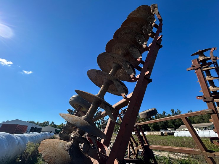 massey-ferguson-820-image-13