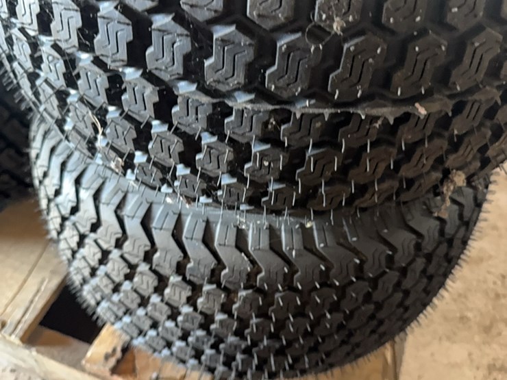 new-pair-of-20x10-8-tire-with-4-lug-wheel-image-4