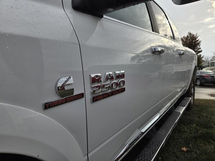 2018-dodge-ram-2500-image-15