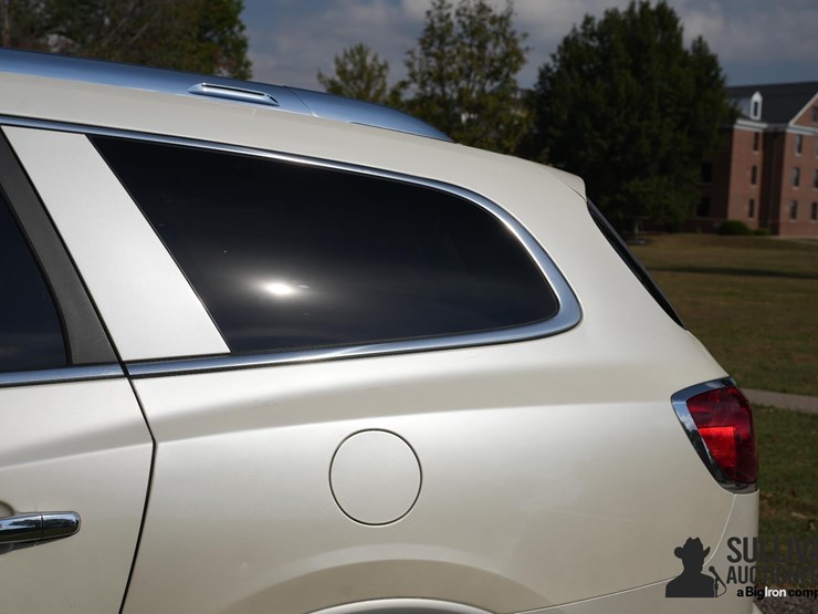 2012-buick-enclave-image-17