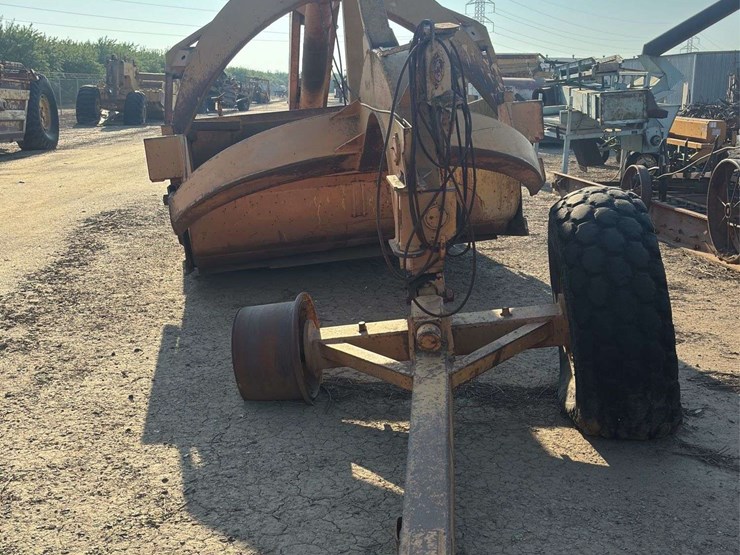 carryall-ls-pan-scraper-image-2