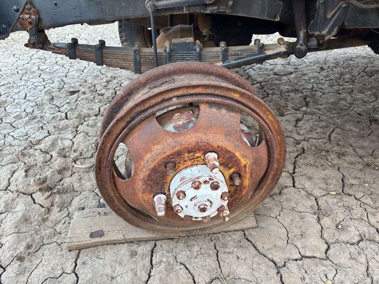 tender-truck-image-15