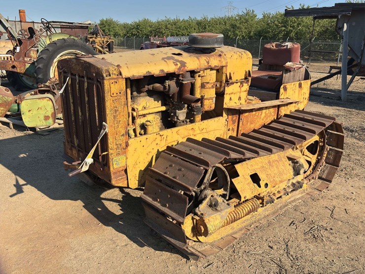 caterpillar-twenty-two-image-1