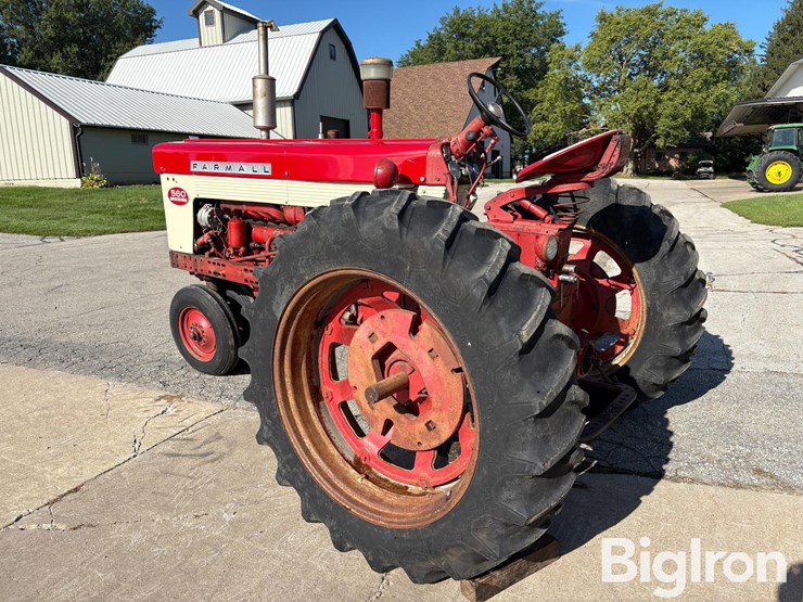 1962-case-ih-560-image-7