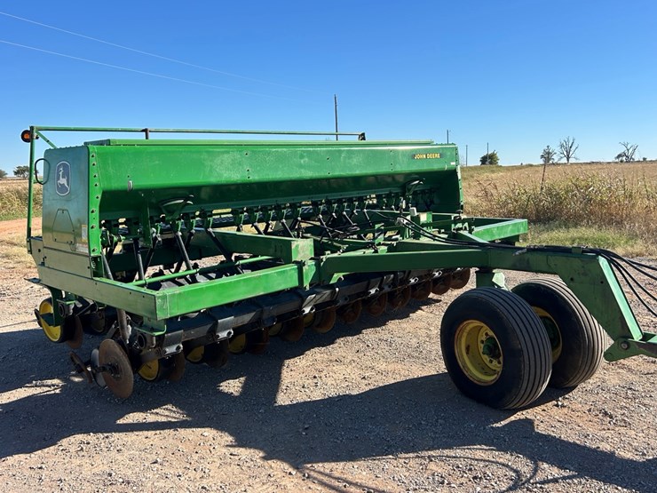 john-deere-750-image-15