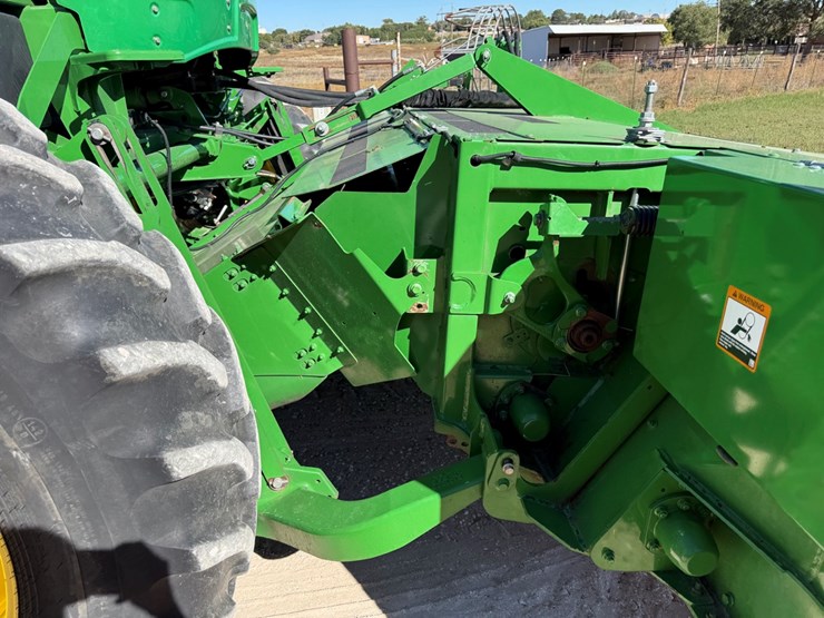 2019-john-deere-w235-image-58