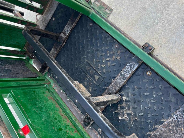 2019-arrowquip-q-power-106-series-hydraulic-squeeze-chute-image-11