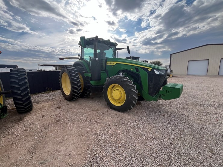 john-deere-8r-310-image-3