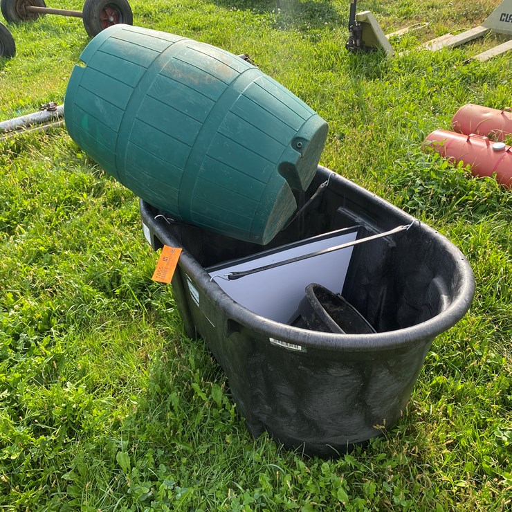 #1655 • Poly 100 Gallon Water Tank