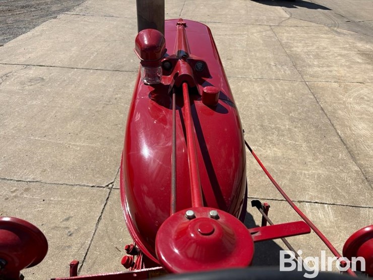 1954-ih-farmall-super-m-ta-2wd-tractor-image-15