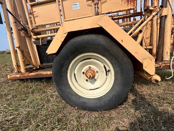 for-most-cattle-chute-image-16