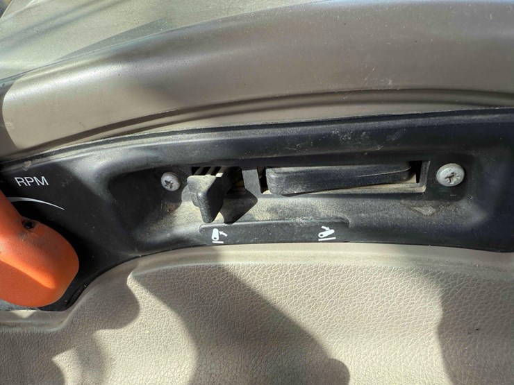 case-ih-jx1100u-image-29