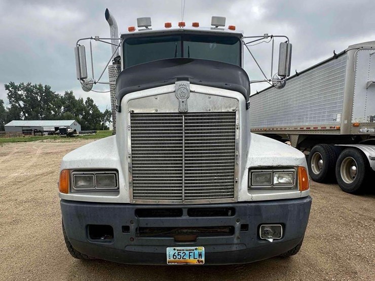 1989-kenworth-t60-image-2