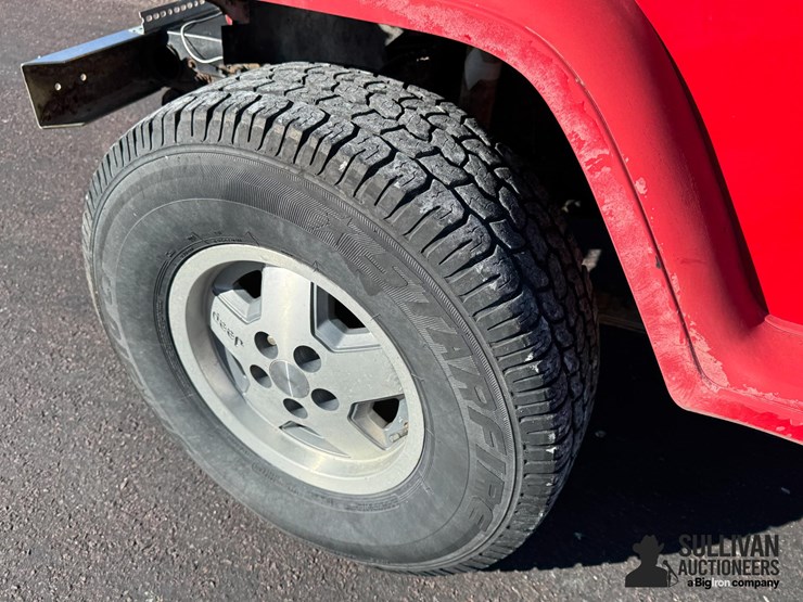 1993-jeep-wrangler-image-14