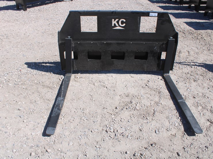 #4034-•-60-inch-skid-steer-quick-attach-frame-with-42-inch-pallet-forks-image-1