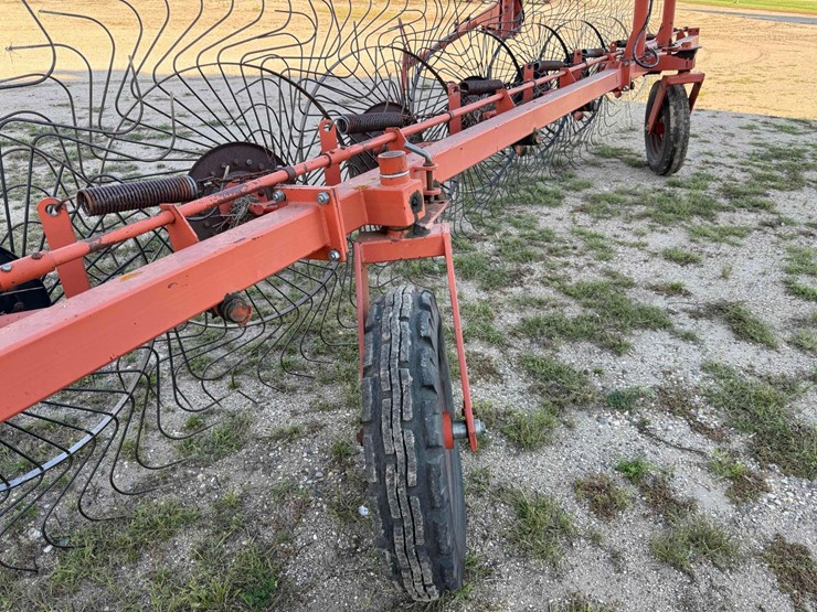 vicon-1050-wheel-rake-image-6