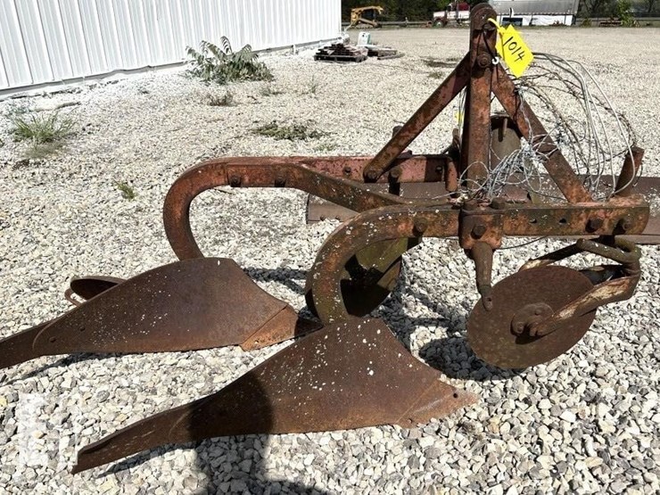 ferguson-2b-1014-image-1