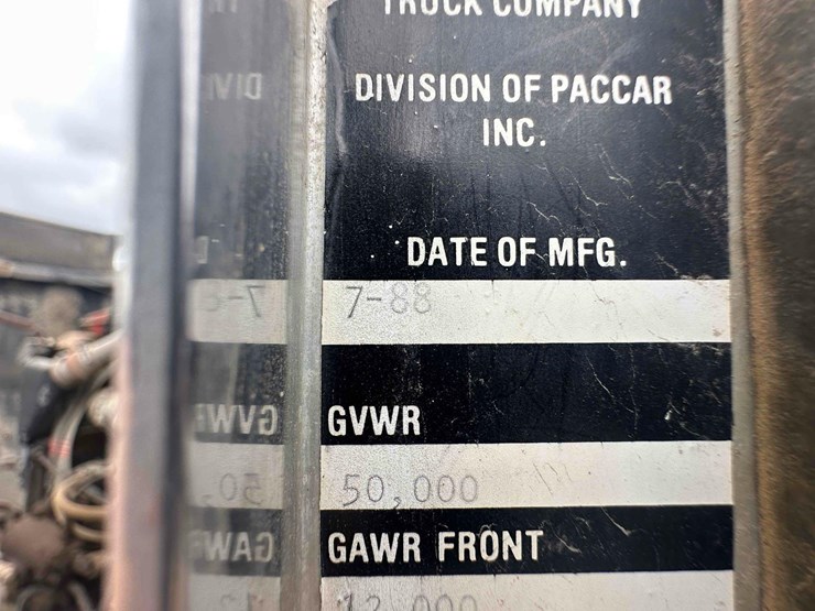 1989-kenworth-t60-image-16