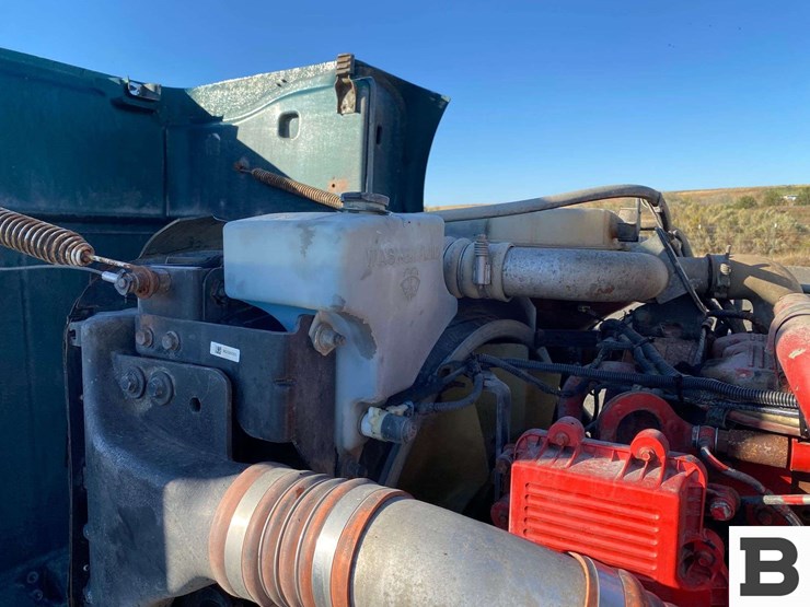 2013-peterbilt-367-image-45