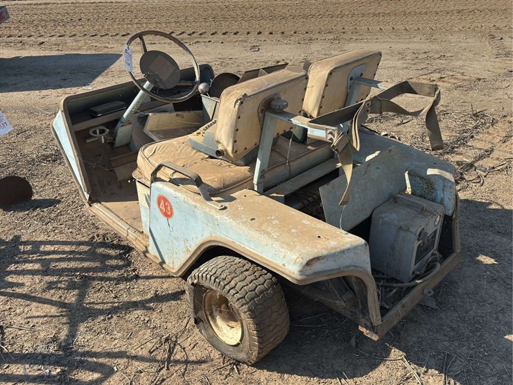 ez-go-golf-cart-image-3