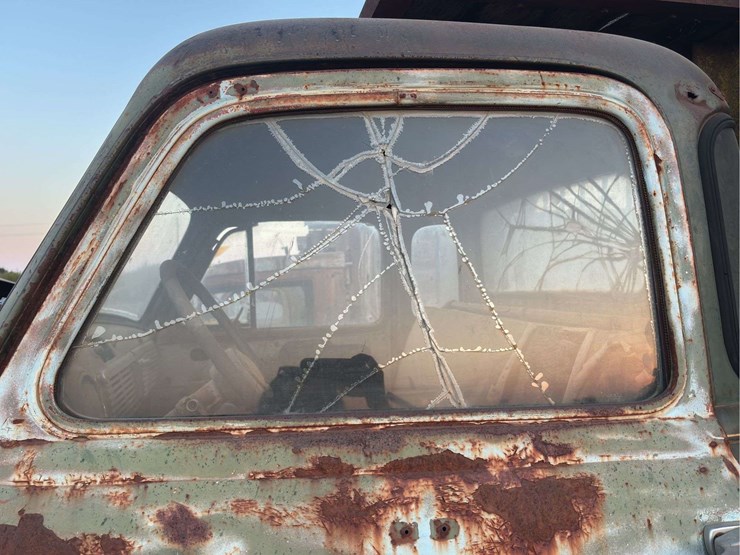 chevrolet-6400-image-17