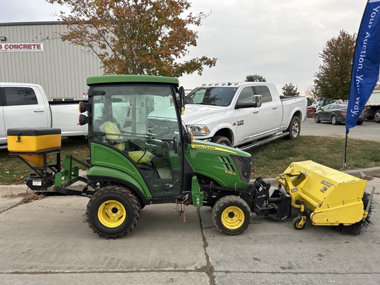 john-deere-1025-image-6