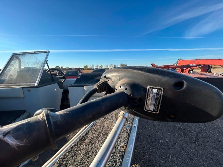 alumacraft-tropy-170-boat-image-10