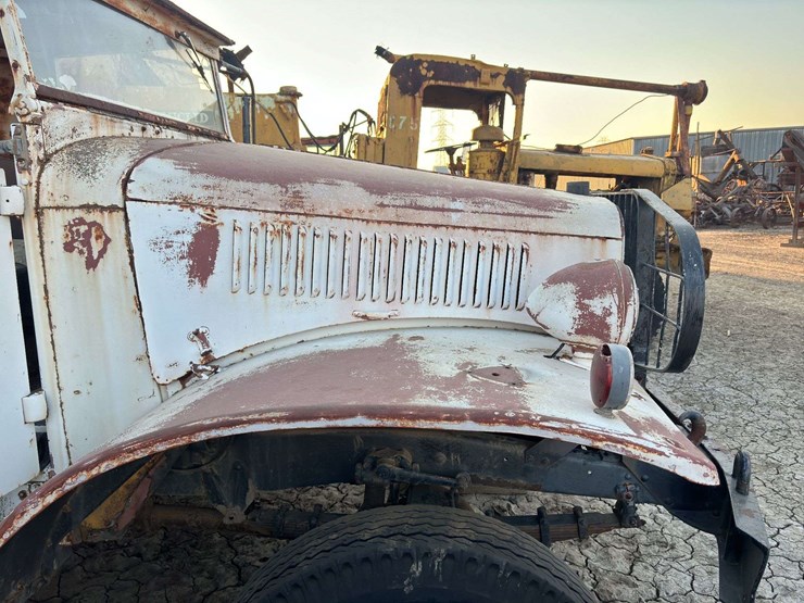 tender-truck-image-11