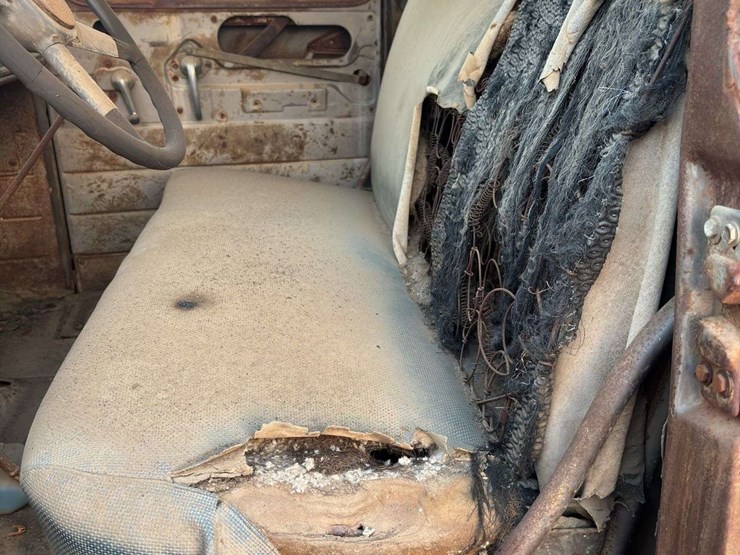 chevrolet-6400-image-24