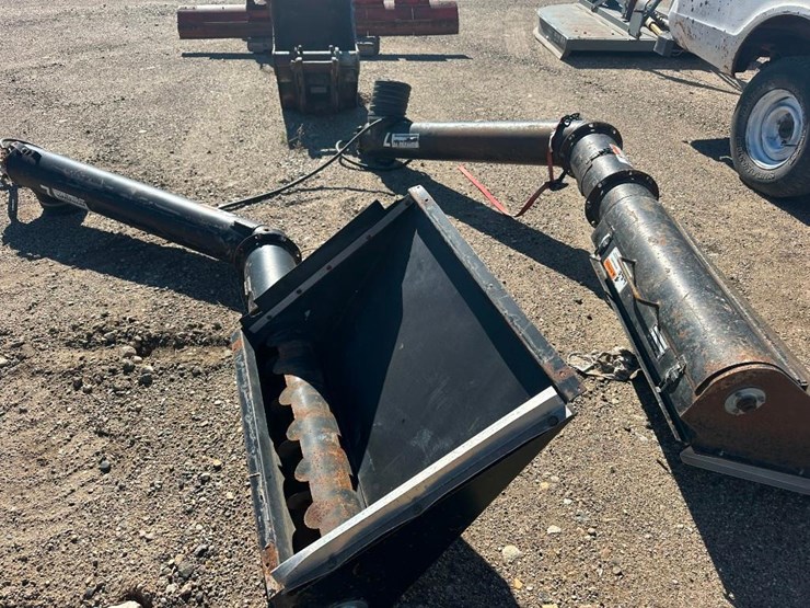 michel's-industries-hopper-augers-image-2