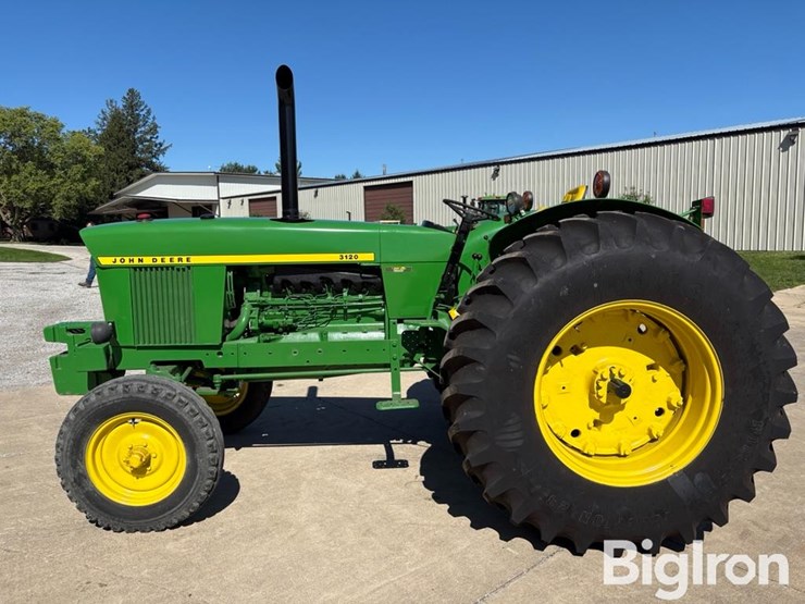 1969-john-deere-3120-image-8