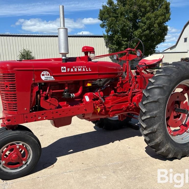 1954 IH Farmall Super M-TA 2WD Tractor