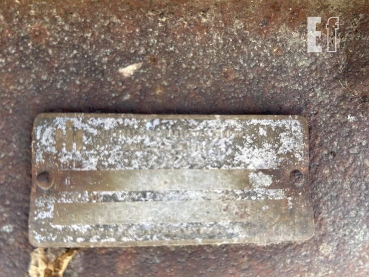 international-blade-image-2