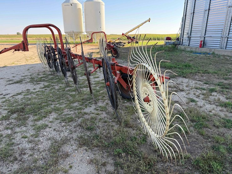 vicon-1050-wheel-rake-image-2