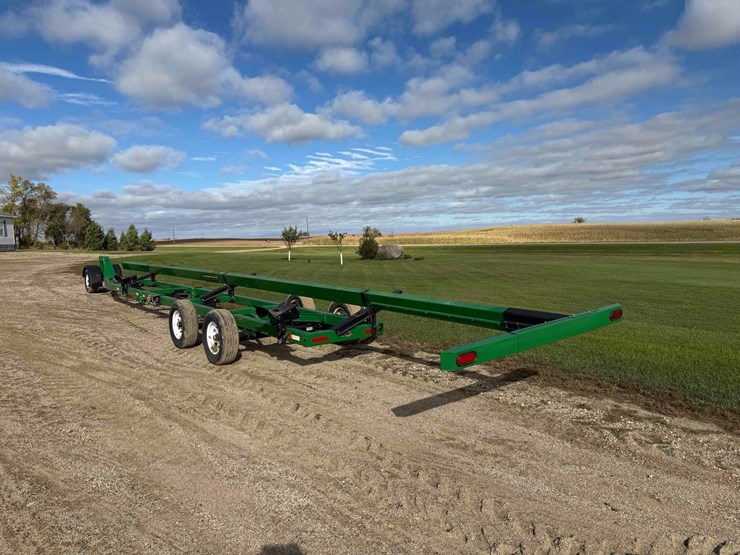 road-runner-header-trailer-image-4