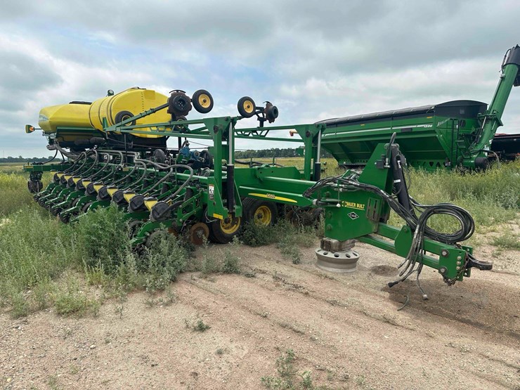 john-deere-db60-image-3